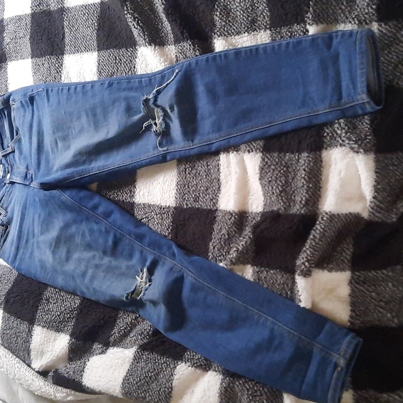 Old navy Rockstar super skinny high rise jeans with distressed knees size 4 long - Picture 6 of 6